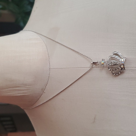 💖4/$25 Crystal Crown Pendant & Necklace - Picture 3 of 7